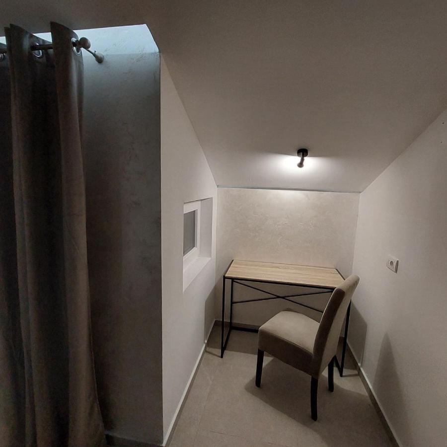 Apartman Lux Jelena Surčin Exterior foto