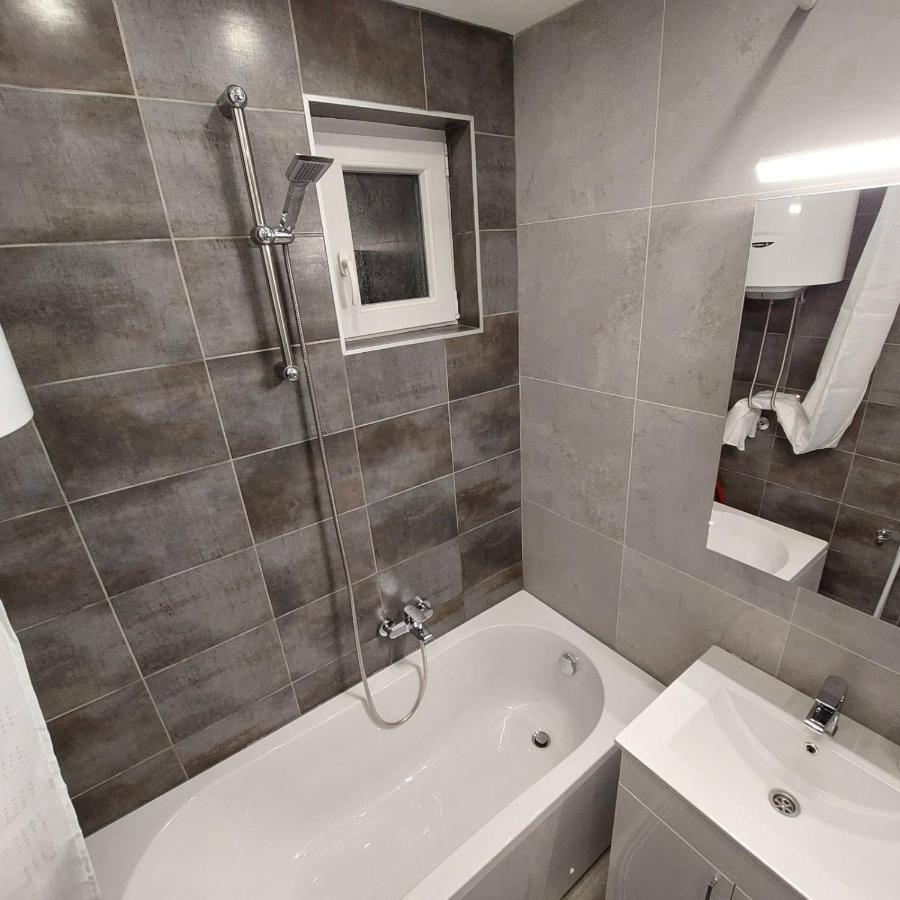 Apartman Lux Jelena Surčin Exterior foto