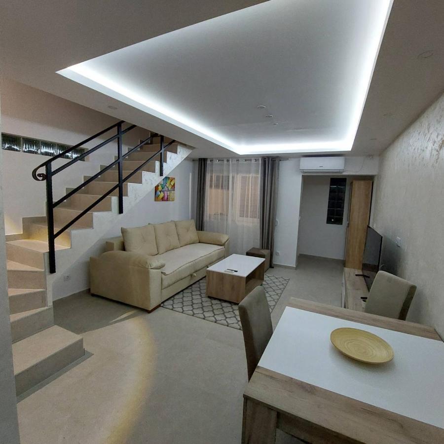 Apartman Lux Jelena Surčin Exterior foto