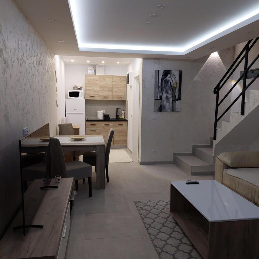 Apartman Lux Jelena Surčin Exterior foto